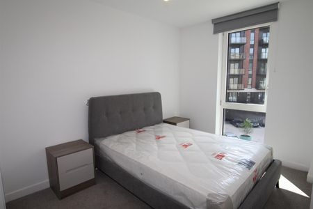 Middlewood Locks, 1 Lockgate Square - Photo 4