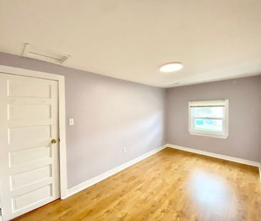 For Lease - 140 Vale Avenue, Newmarket, Ontario - Photo 2