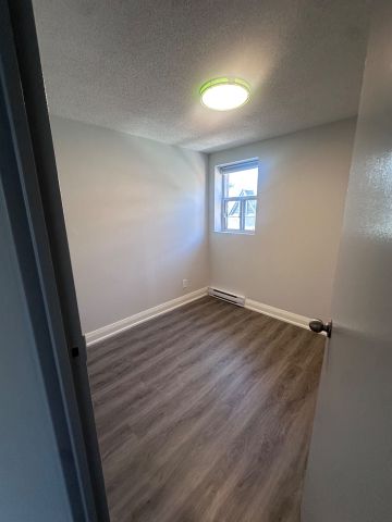 For Lease - 99 Bellevue Avenue Unit# 9, Toronto, Ontario - Photo 2