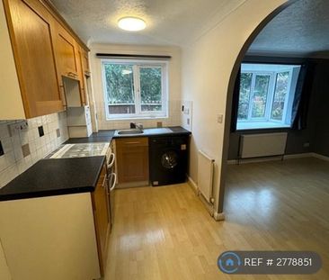 1 bedroom semi-detached house to rent - Photo 3