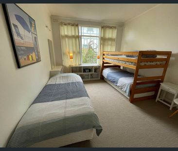 Old Point Lonsdale Awaits; FULLY FURNISHED, AVAIL. UNTIL MID-DECEMBER - Photo 4