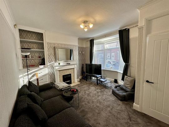 2 bedroom terraced house to rent - Photo 1