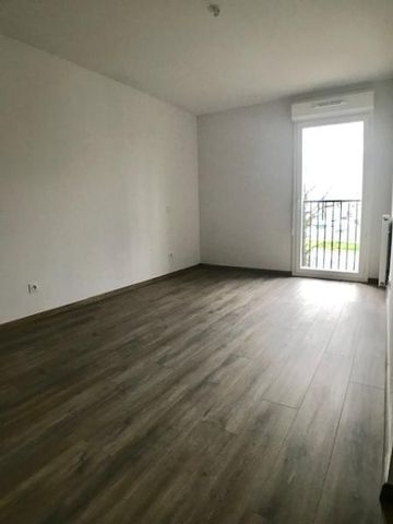 Location Appartement 3 pièces 64m² COLOMIERS 31770 - Photo 3