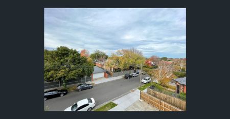 Leafy Malvern cute apartment - Photo 2