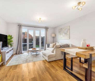 3 bedroom end of terrace house to rent - Photo 2