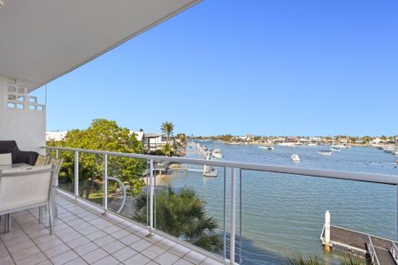 Waterfront Mooloolaba Penthouse - Photo 2