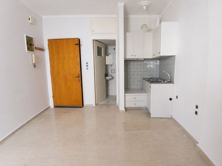 Studio/Γκαρσονιέρα για ενοικίαση Νόρμαν (Πάτρα) - Photo 5