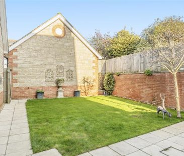 2 bedroom semi-detached house to rent - Photo 4