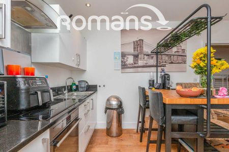 2 bedroom flat to rent - Photo 4