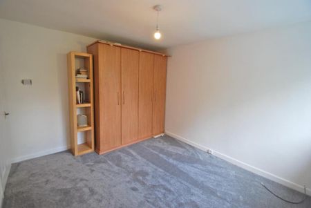 3 bedroom detached house to rent - Photo 5