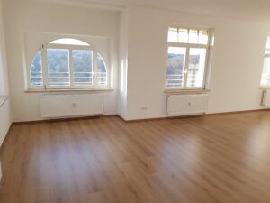 Streitsberg 4, Wohnung 5 ~~~ Balkon, Tageslichtbad mit Wanne und Dusche, Gäste-WC, Stellplätze anmietbar, Keller - Photo 3