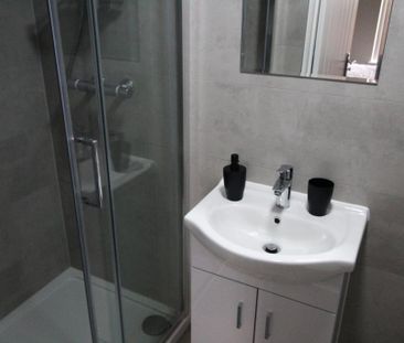1 bedroom house of multiple occupation to rent - Photo 3