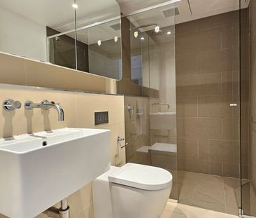 CONVENIENT LIVING IN THE HEART OF CARLTON - Photo 6