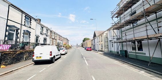 Neath Road, Plasmarl, SWANSEA - Photo 3