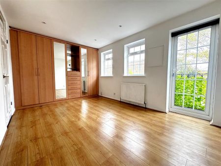 3 bedroom terraced house to rent - Photo 4
