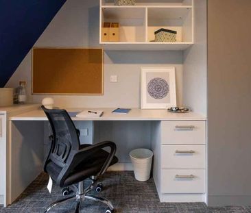 Deluxe 2 Bedroom Apartment - Photo 3