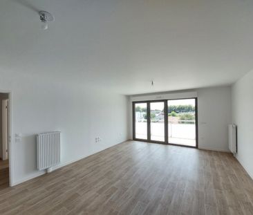 location Appartement T4 DE 84.4m² À POITIERS - Photo 1