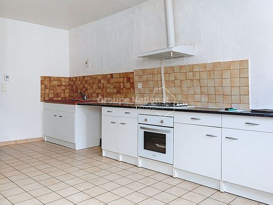 Maison de village T4 sur Pierrelatte avec Garage, - Photo 1