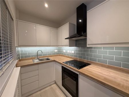 Studio to rent - Photo 3