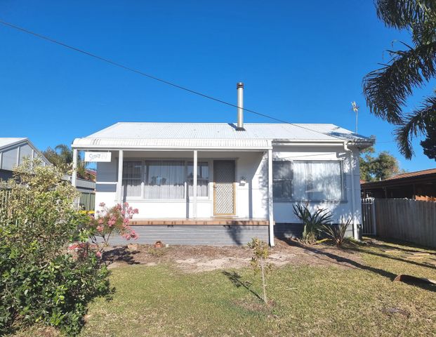 BEACH COTTAGE - Photo 1