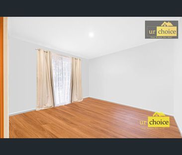 12 Rutman Close, Werribee, Vic 3030 - Photo 3