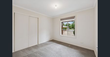 Spacious 4 Bedroom Family Home! - Photo 2