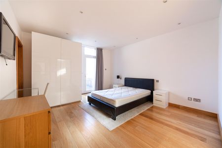 2 bed apartment to rent in Grainger Street, City Centre, NE1 - Photo 5