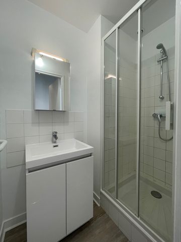 Location Appartement 2 pièces 40m² - Photo 5