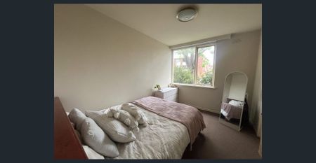 SPACIOUS 1 BEDROOM APARTMENT! - Photo 3