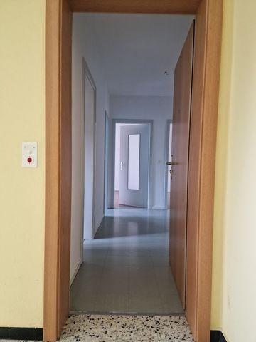 Rent a 3 rooms apartment in Rancate - Foto 2