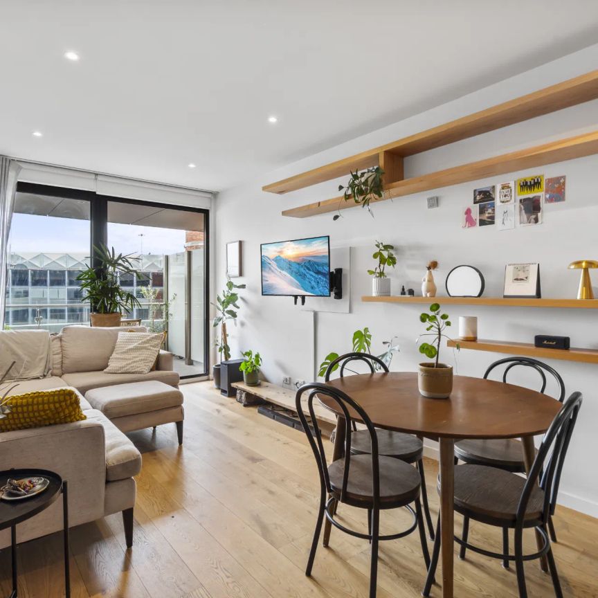 Cozy, Sunlit Apartment with Large Balcony! - Photo 1