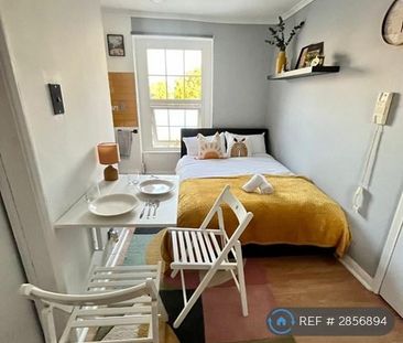 Studio to rent - Photo 5