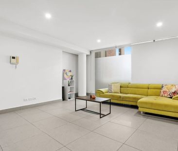 Spacious & Convenient 1 Bedroom Apartment - Photo 1