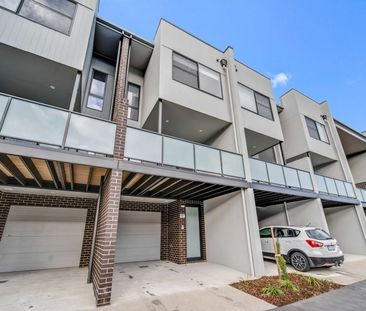 41/2 Foulkes Street, Denman Prospect ACT 2611 - Townhouse For Rent ... - Photo 1