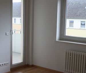 3 Zimmer, mit modernisiertem Badezimmer - Photo 3