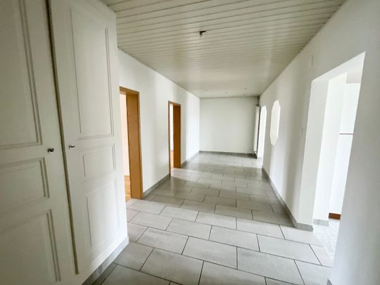 3.5 room apartment with balcony and fireplace - Photo 1