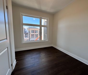 For Lease - 1269 Anthonia Trail, Oakville, Ontario - Photo 2