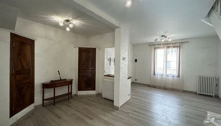 maison 4 pièces 83m2 REIMS 1 150 euros - Photo 4