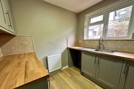 2 bedroom apartment to rent - Photo 5