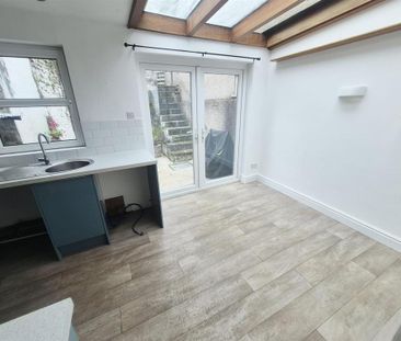 2 bedroom cottage to rent - Photo 6