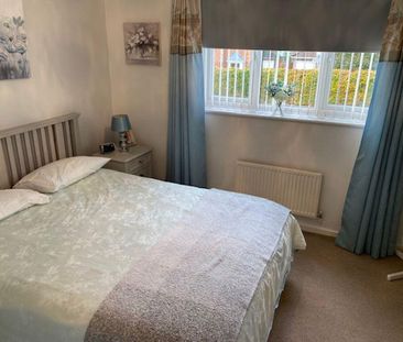 3 bedroom detached house to rent - Photo 2