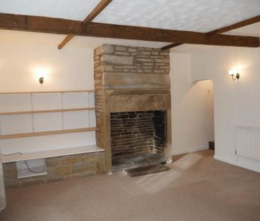 2 bedroom terraced house to rent - Photo 1