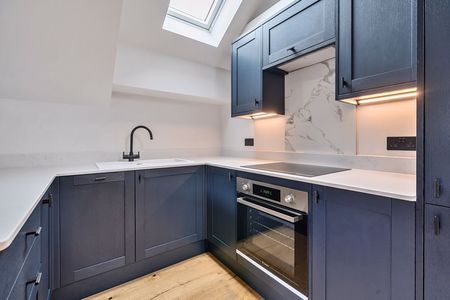52A Wey Hill, Haslemere, Surrey, GU27 - Photo 4