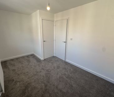 Briar Close - Photo 2