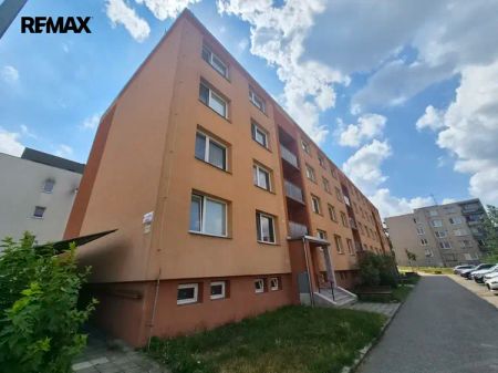 Pronájem slunného bytu 1+1, 39 m - Fotografie 3