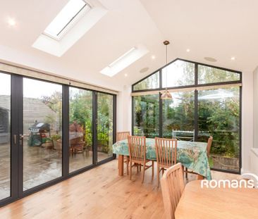 4 bedroom detached house to rent - Photo 3