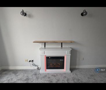 1 bedroom flat to rent - Photo 2