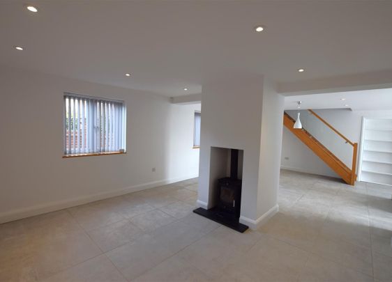 Green Lane, Corley Moor, Warwickshire - Photo 1