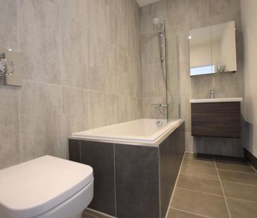 3 Bedroom Mews To Let - Photo 6