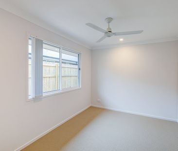 Brand-New Family Home in Park Lane Reserve! - Photo 6